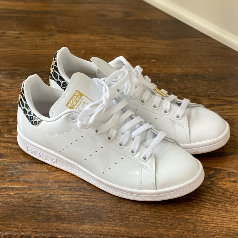 Stan Smith Adidas shoes. Size 8.
